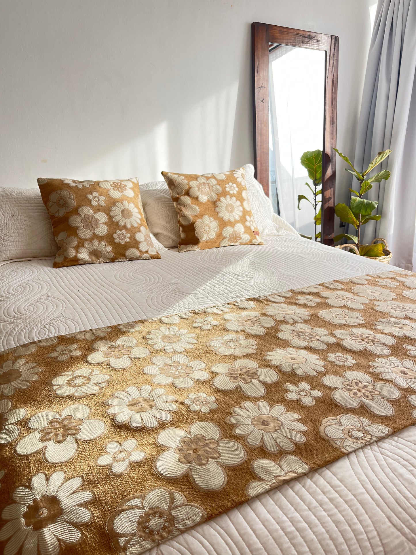 Pack Piecera + 2 Fundas de Cojín Bruselas Gold